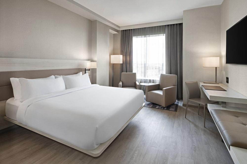 AC Hotel St. Louis Clayton photo 10