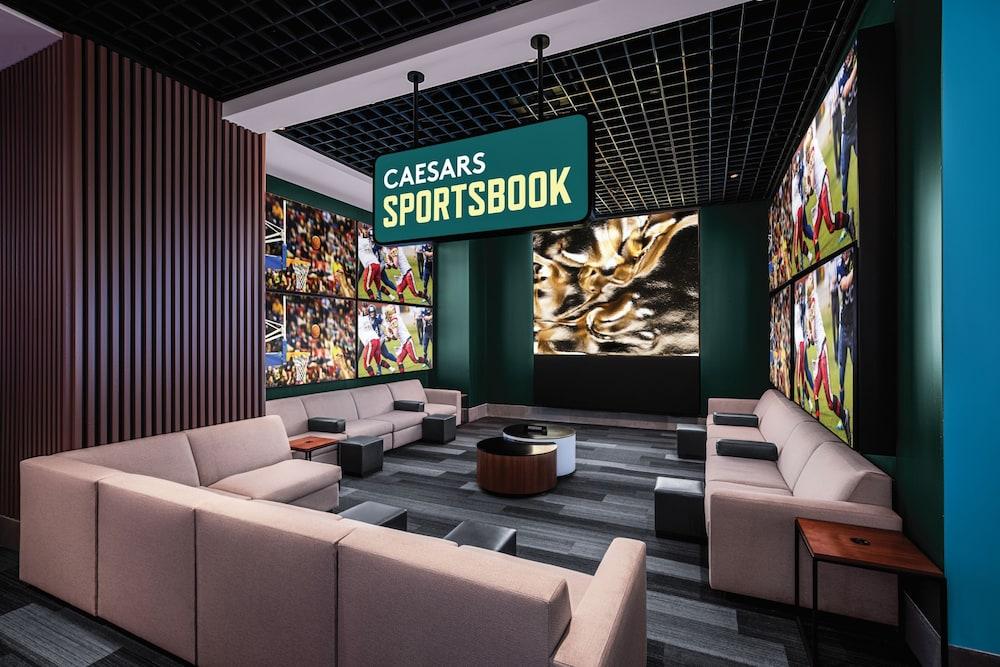 The LINQ Hotel & Casino – A Caesars Rewards Destination photo 78