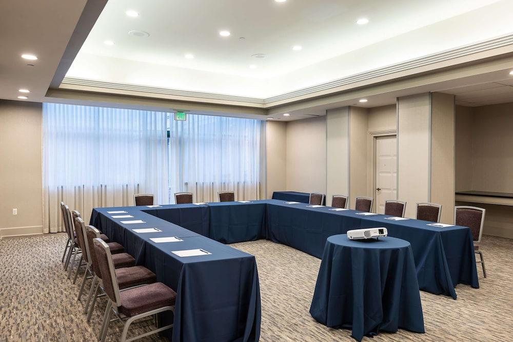 Inn at the Colonnade Baltimore - a DoubleTree by Hilton photo 80
