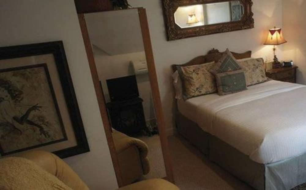 The Columbia Inn at Peralynna Manor photo 7