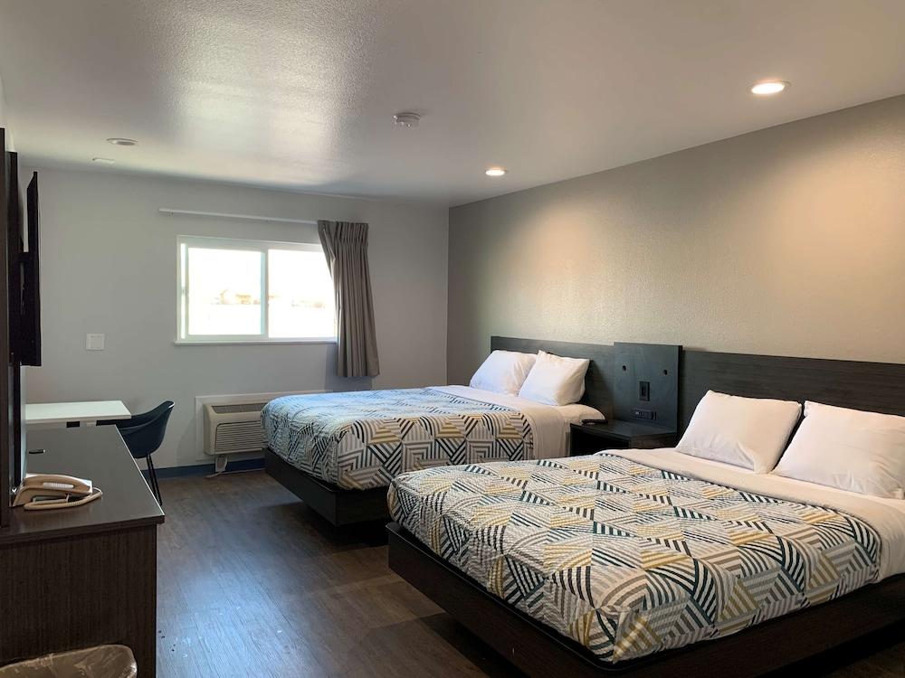 Motel 6 Bullhead City, AZ photo 6
