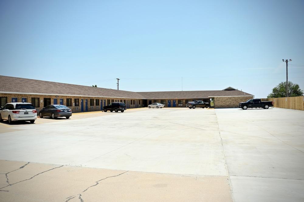 Heritage Inn & Suites photo 19