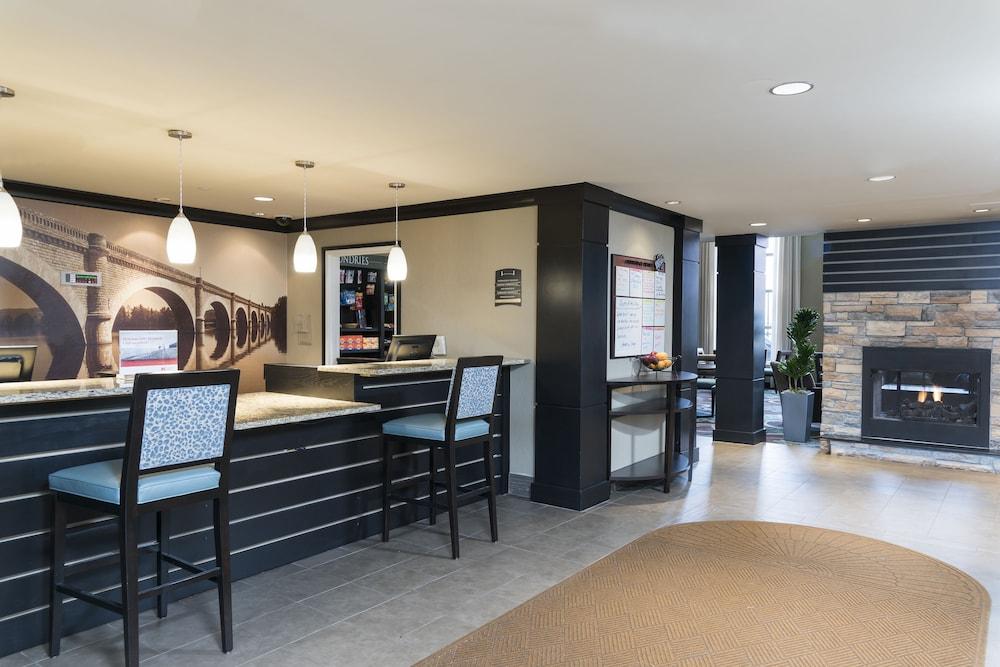 Staybridge Suites Chicago-Oakbrook Terrace by IHG photo 2