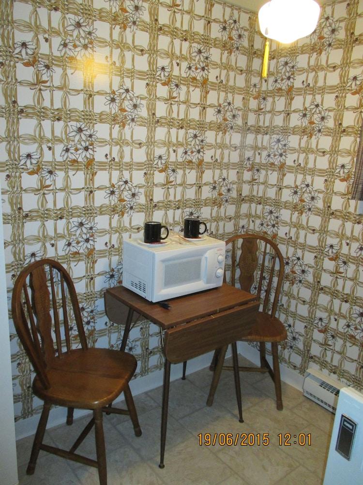 Long Beach Motor Inn photo 12