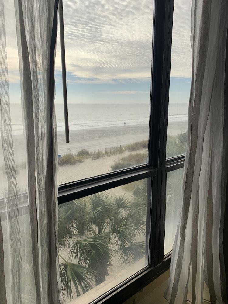 Sun N Sand Resort photo 26