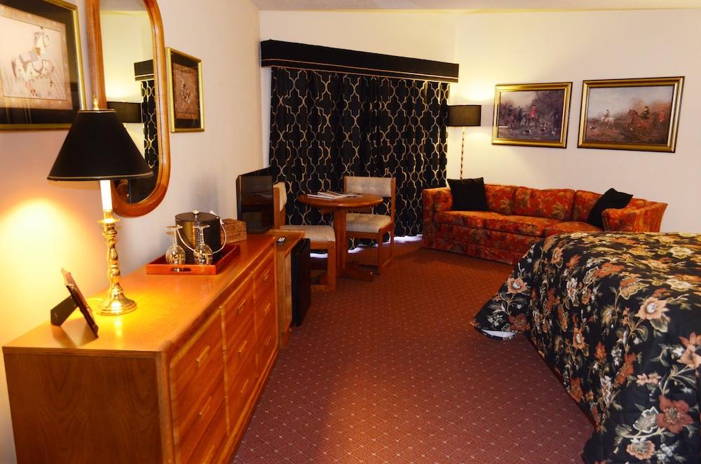 Greenbrier Inn photo 9