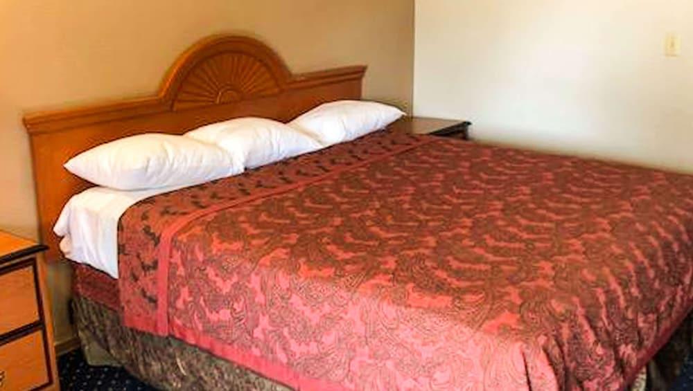 Crown Lodge Motel Oakland photo 34