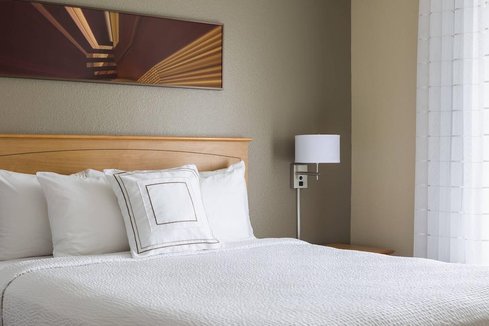 TownePlace Suites By Marriott Phoenix North photo 5