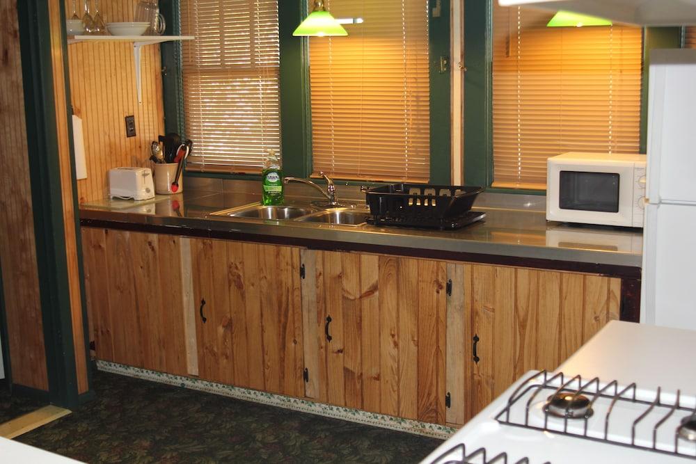 The Evergreen Motel photo 49