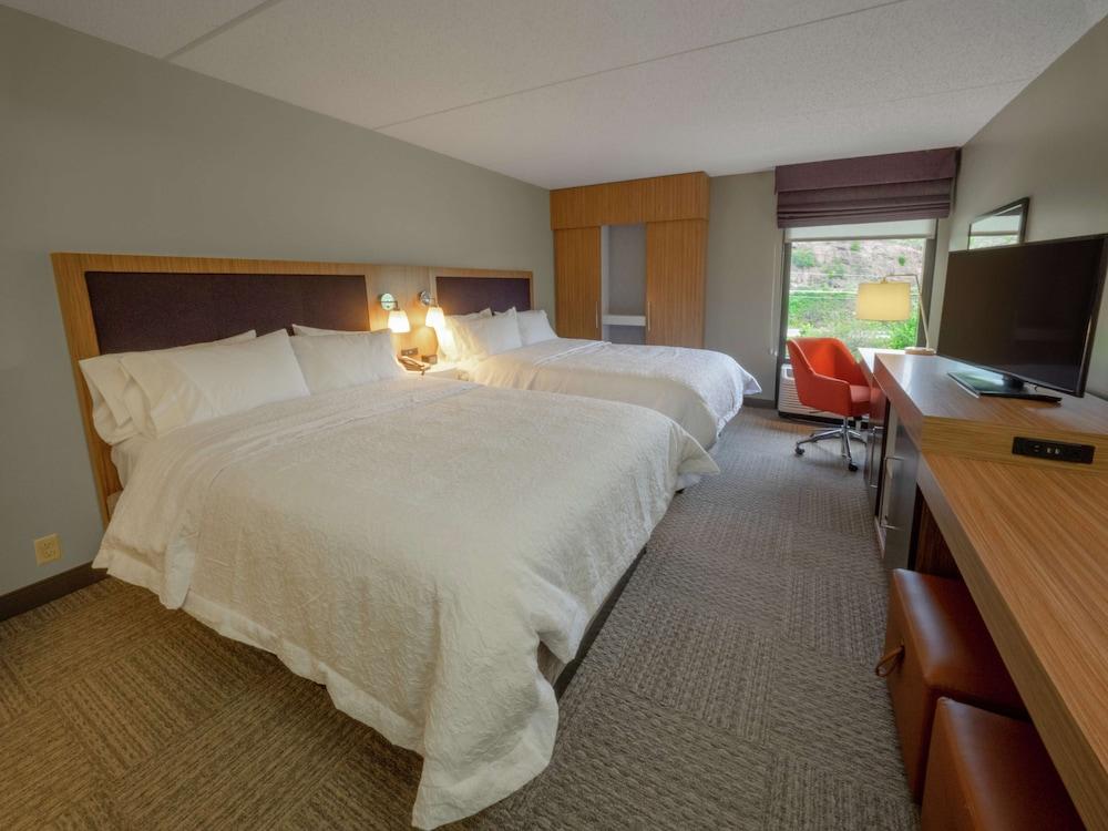 Hampton Inn Hazleton photo 15