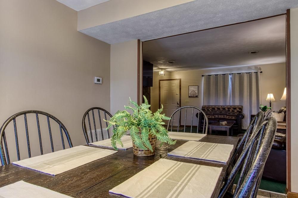Pinecrest Hotel B photo 16