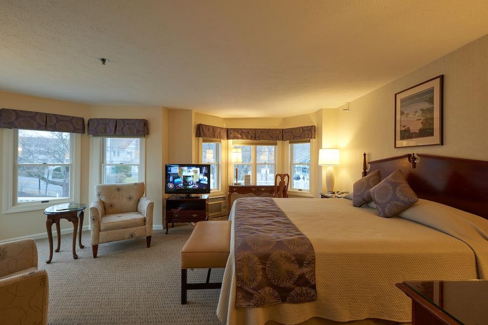 The Sparhawk Oceanfront Resort photo 12
