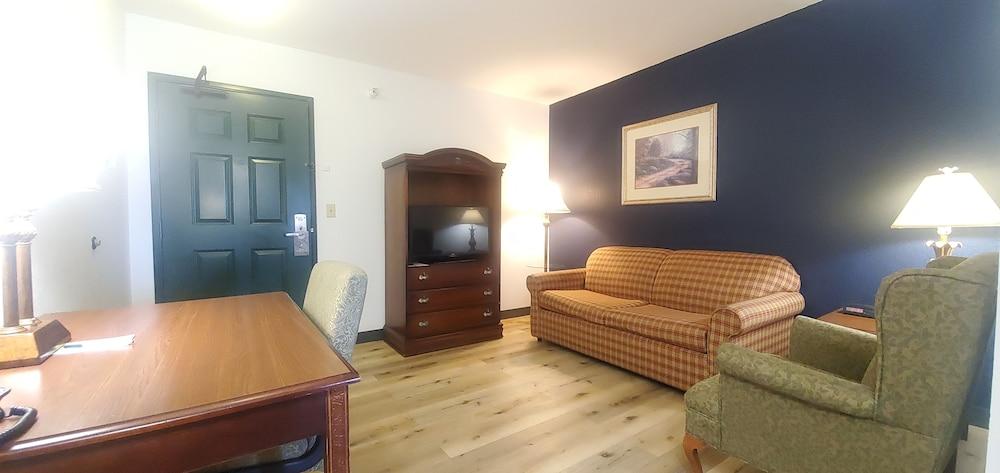Wingate by Wyndham Youngstown/Austintown photo 29
