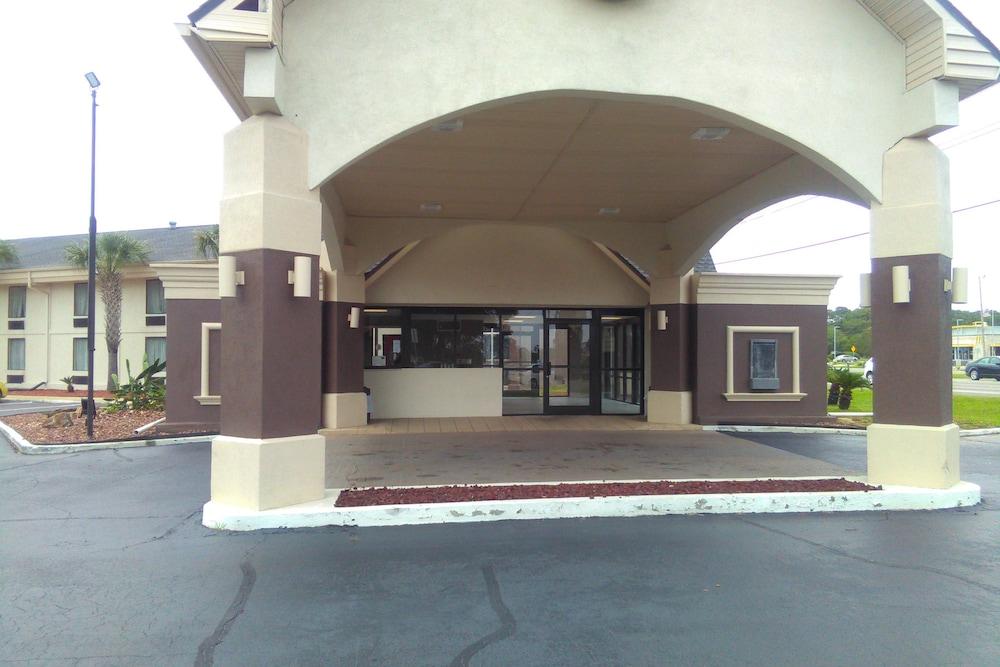 Regency inn and Suites photo 15