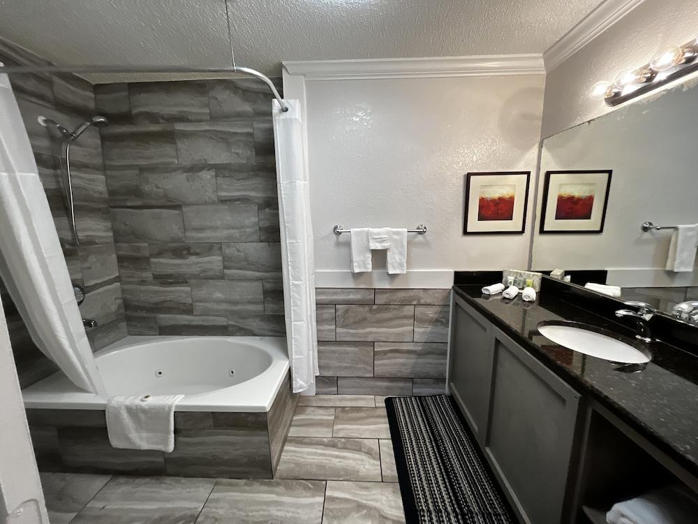 At Home Inn & Suites photo 45