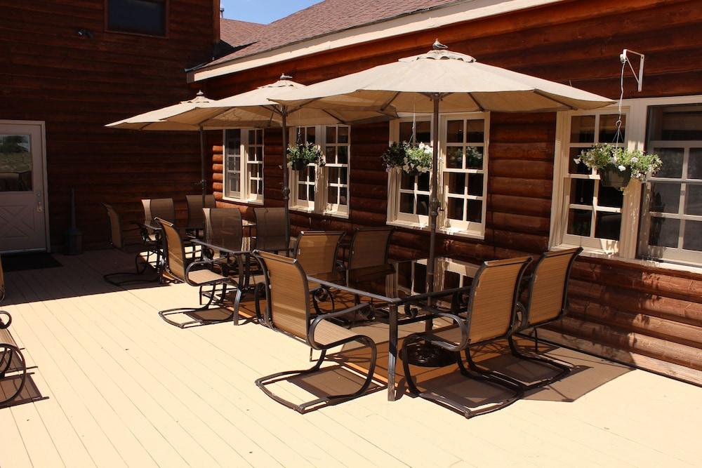 Old Corral Hotel & Steakhouse photo 8
