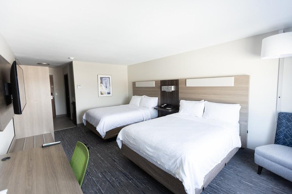 Holiday Inn Express Oneill by IHG photo 18