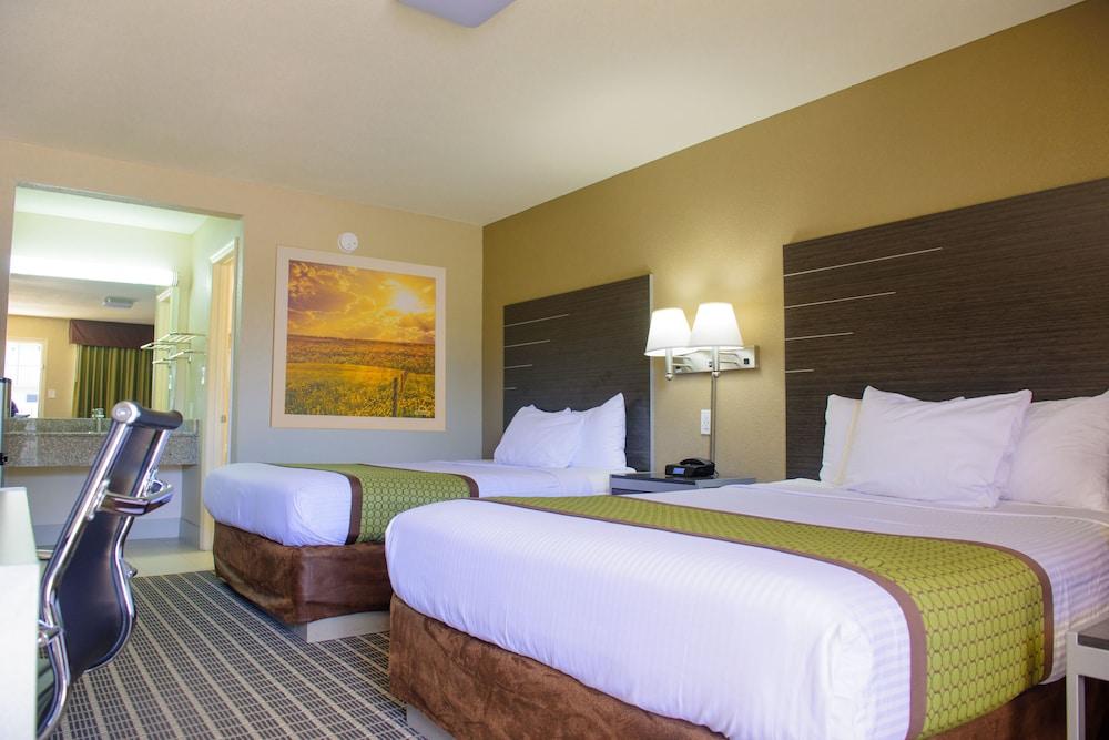 Days Inn & Suites by Wyndham Athens Alabama photo 22