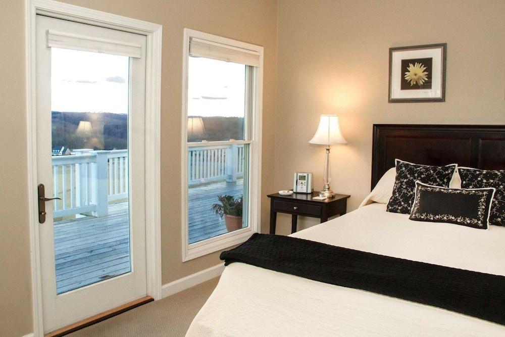 Inn at Riverbend photo 18