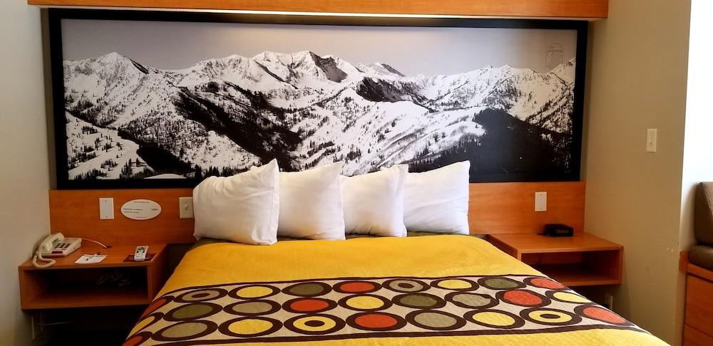 Royal Inn photo 13