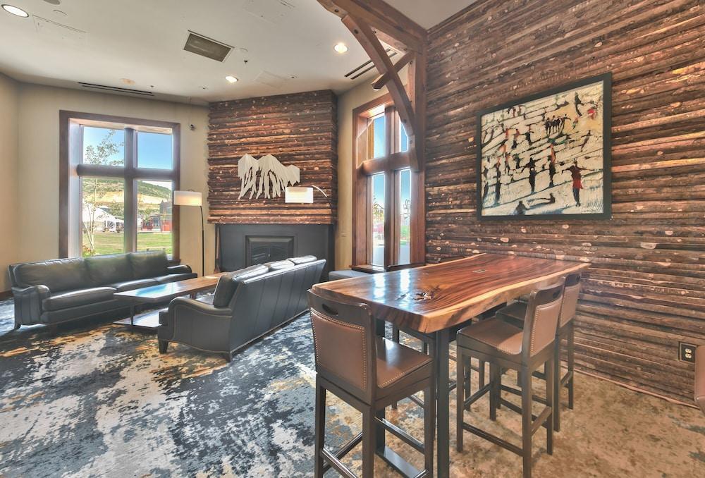 Sundial Lodge photo 11