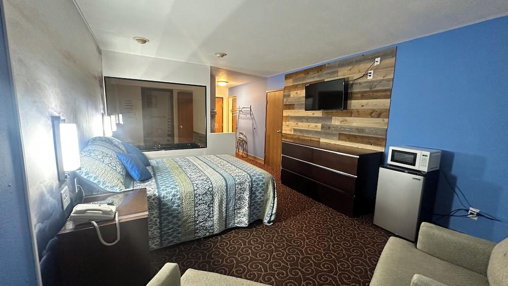 Chesaning Inn & Suites photo 50