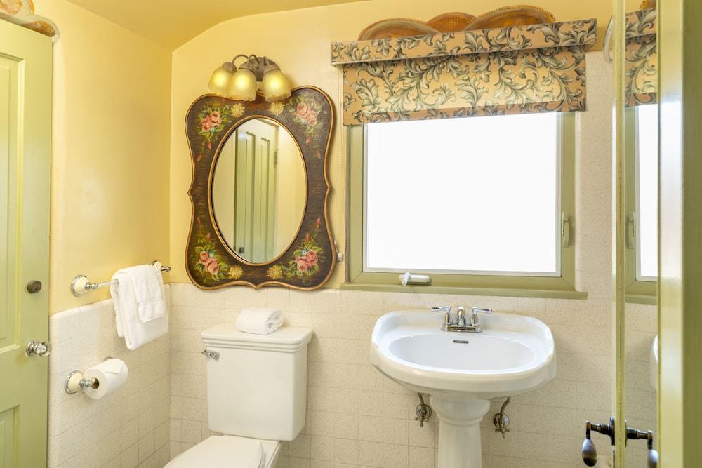 The Pierpont Inn photo 31