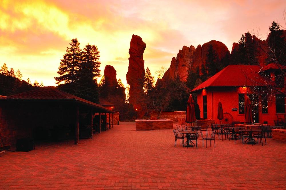 Glen Eyrie Castle & Conference Center A Ministry of the Navigators photo 57