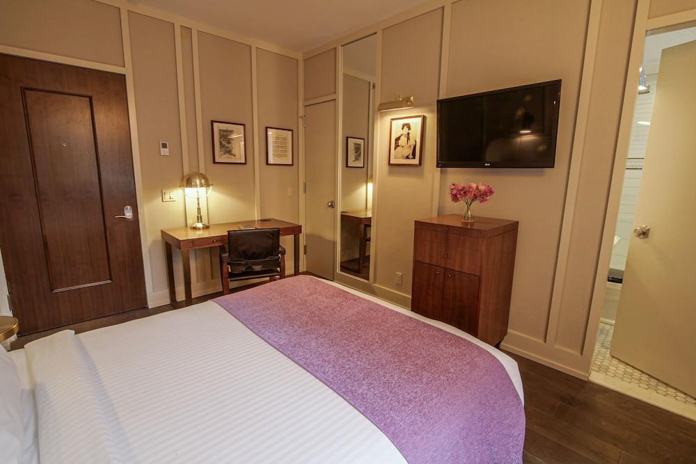 The Evelyn Hotel photo 13