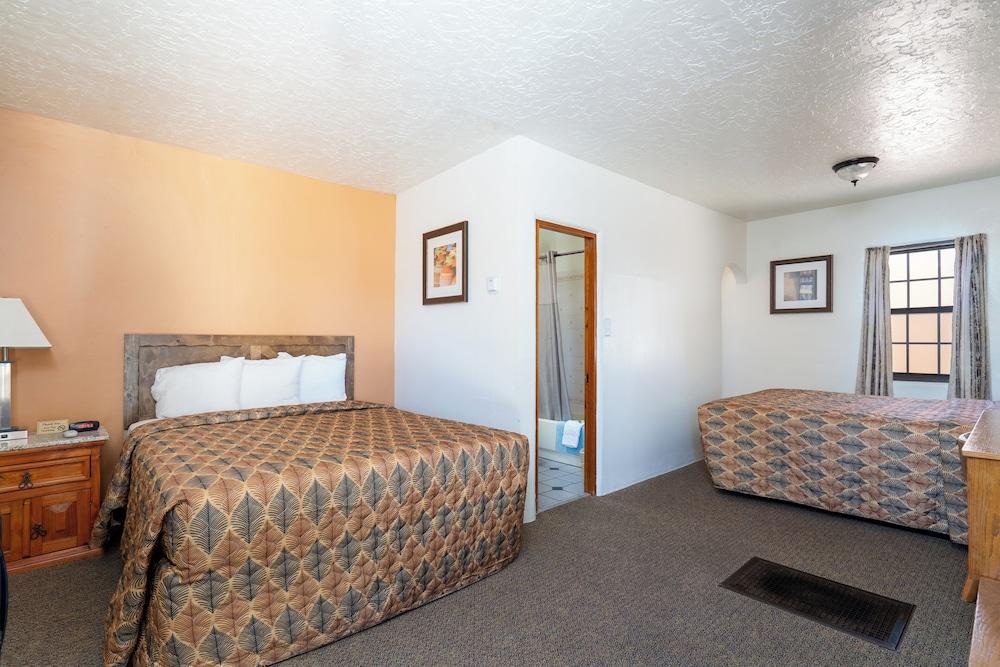 King's Rest Court Inn photo 17