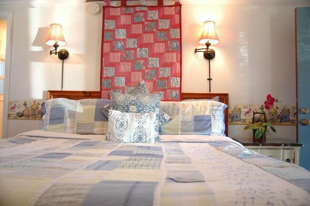 The Homestead Inn photo 24