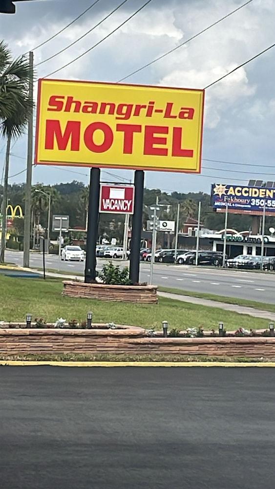 Shangri La Motel photo 20