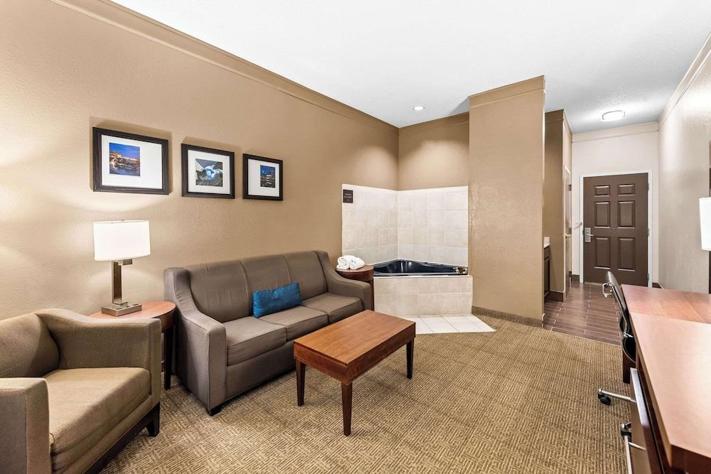 Comfort Inn & Suites Heath - Newark South photo 31