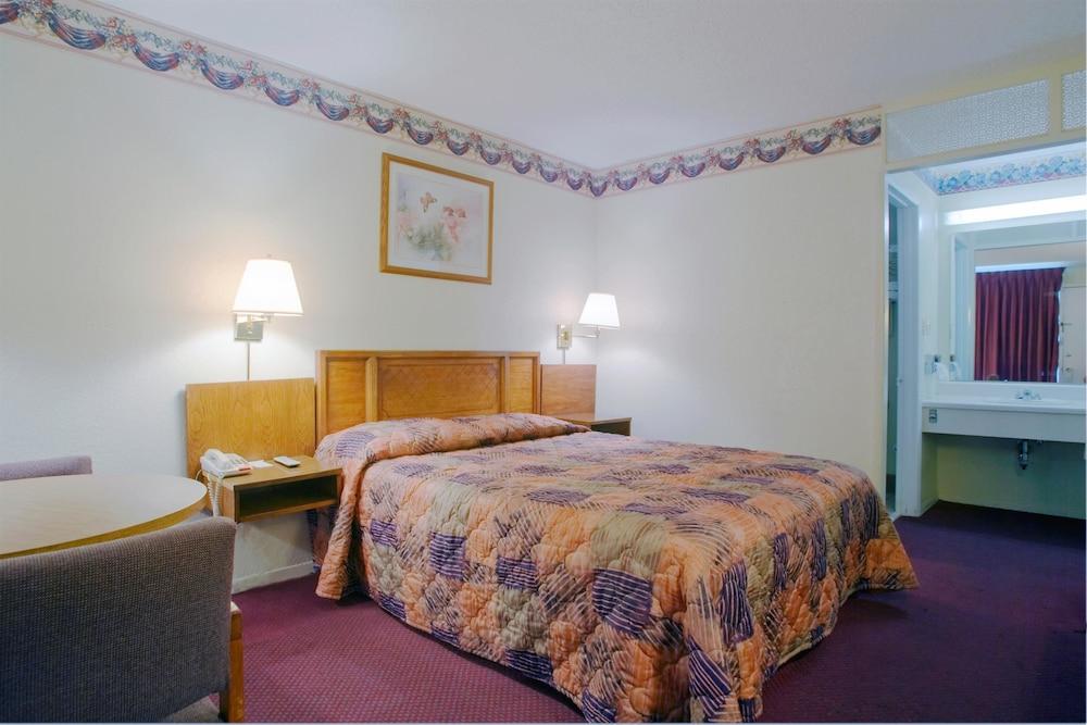 Americas Best Value Inn Loudon Lenoir City photo 3