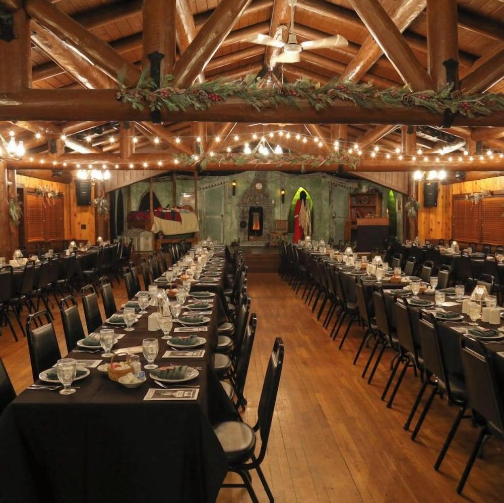 White Pines Lodge photo 20