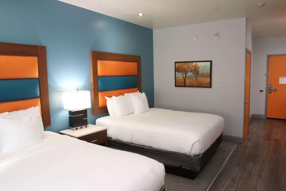BLVD Hotel and Studios Universal-Hollywood, an Ascend Collection Hotel photo 39