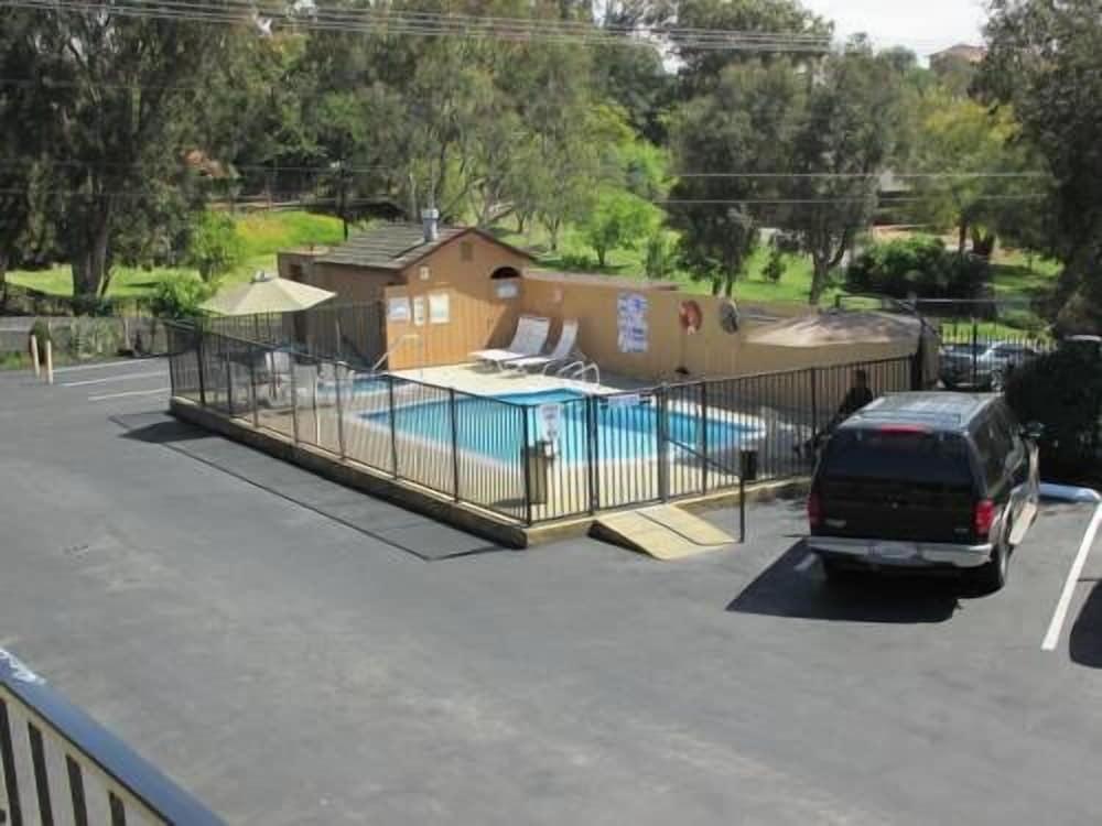 Escondido Lodge photo 31