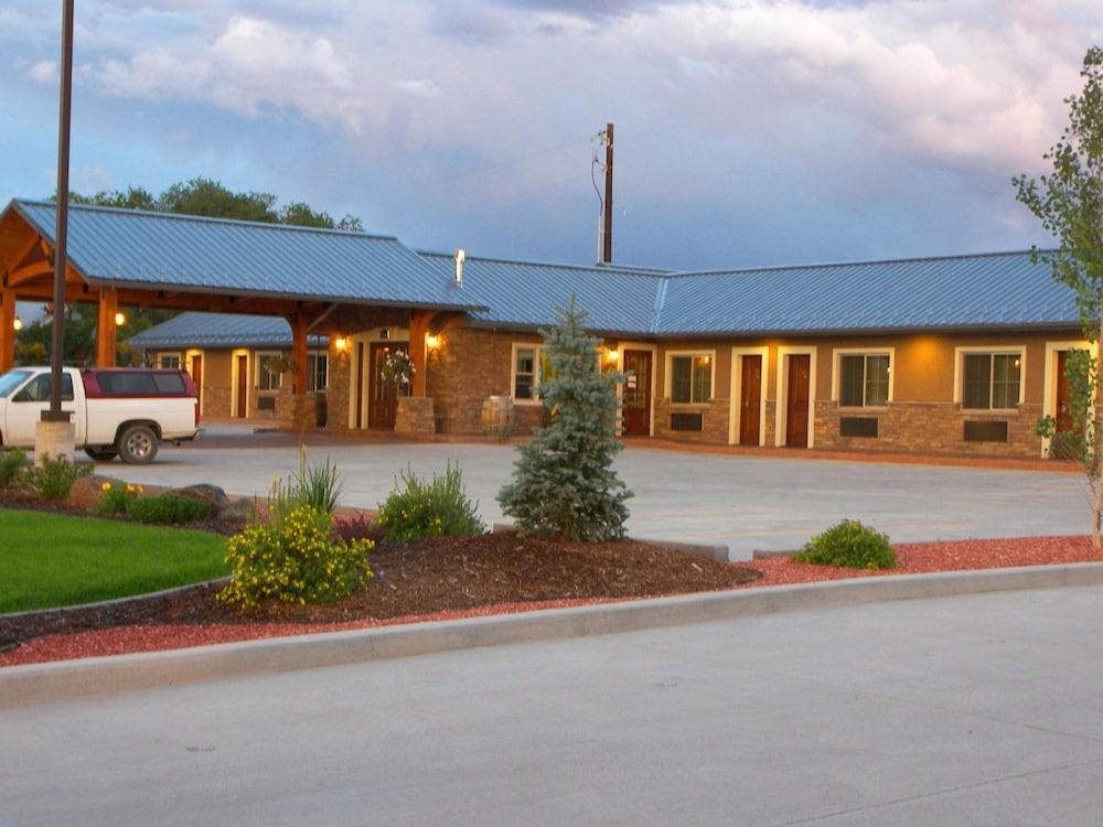 BackCountry Inn photo 1