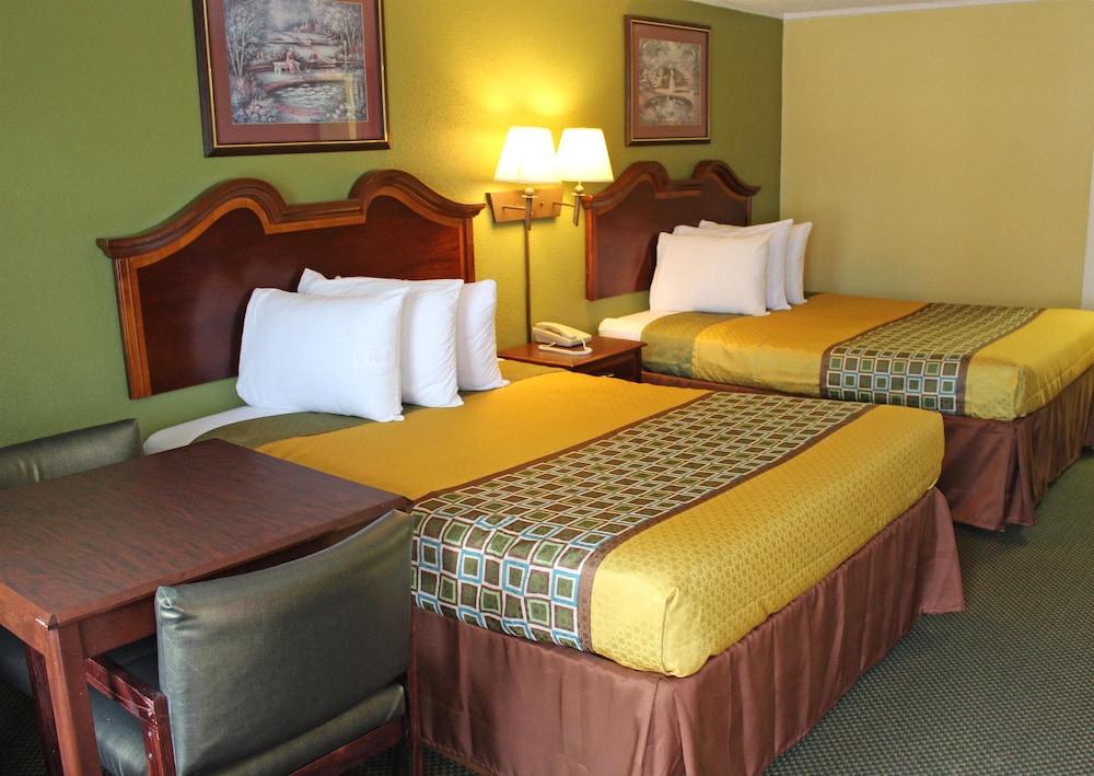 Americas Best Value Inn Conyer photo 23