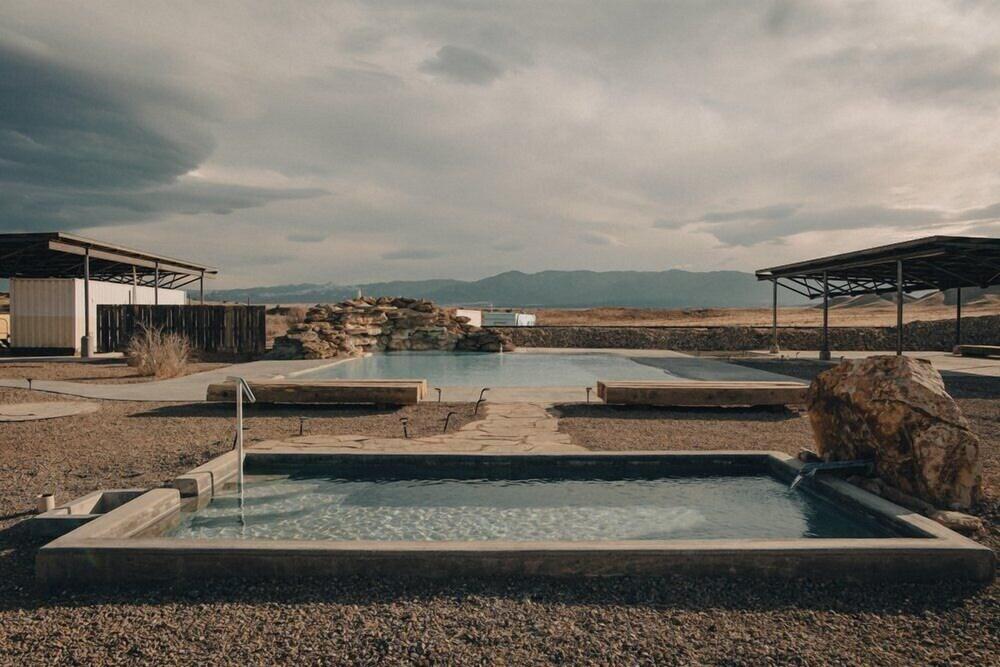 Desert Reef Hot Springs photo 19