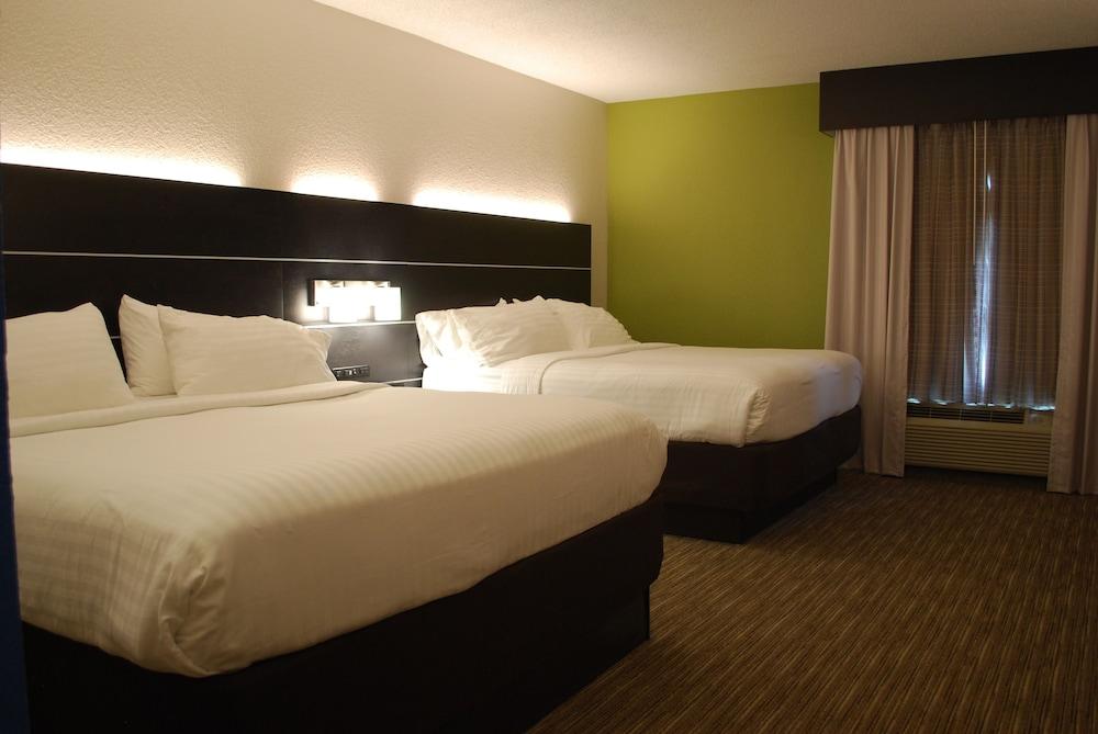 Holiday Inn Express Hotel and Suites Kingsport by IHG photo 9