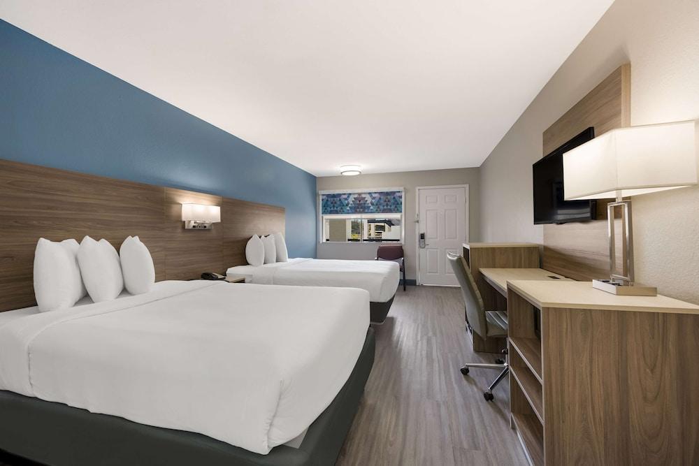 SureStay Hotel by Best Western Spring North Houston photo 3