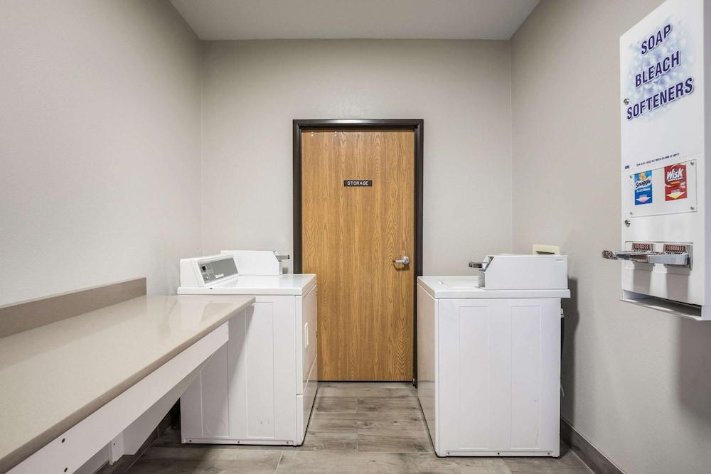 Quality Inn & Suites Lodi I-90 photo 18