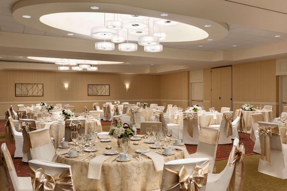Embassy Suites by Hilton Boston Waltham photo 53