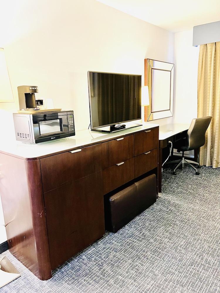 Quality Inn & Suites Caribou photo 31
