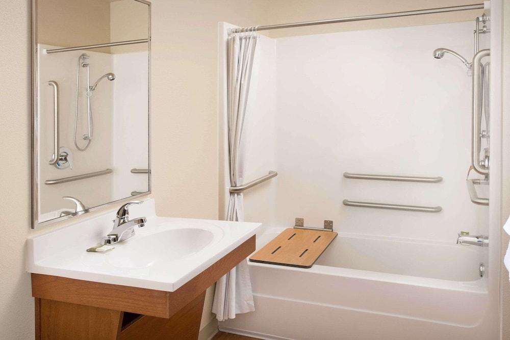 WoodSpring Suites Chattanooga photo 18
