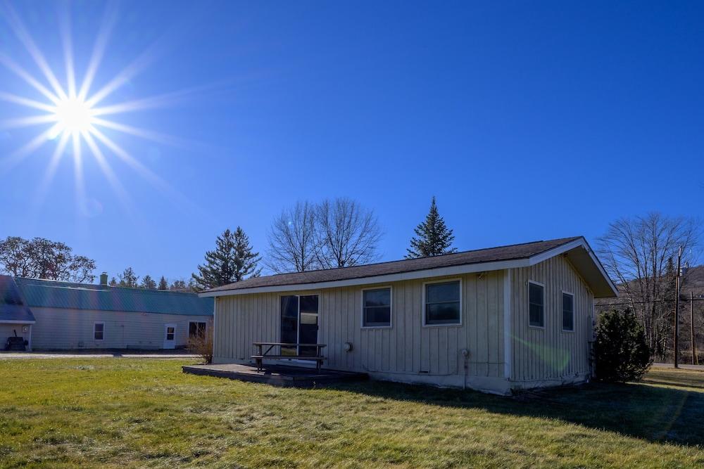 Gale River Motel photo 25