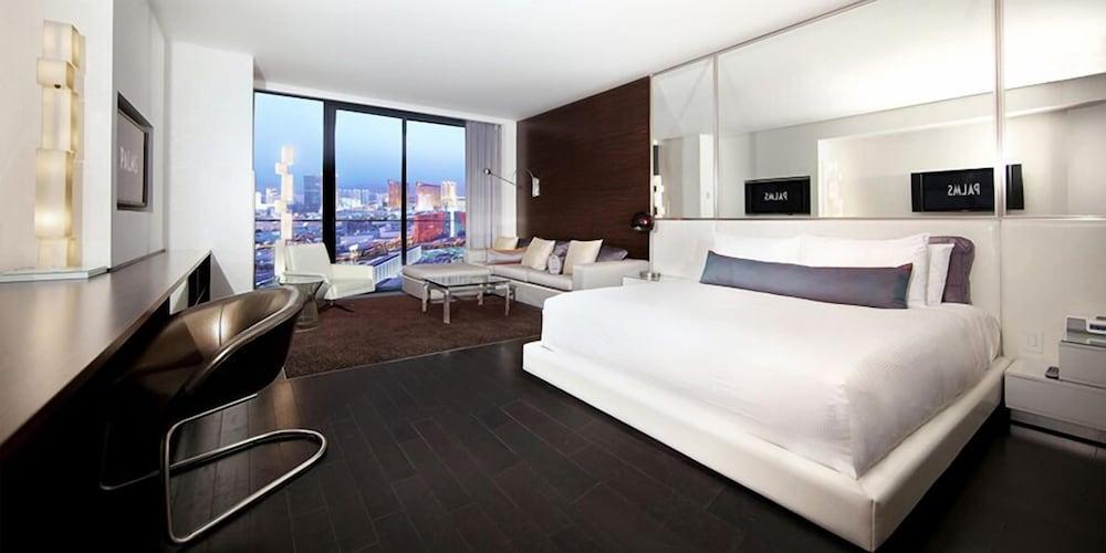 Palms Place photo 9