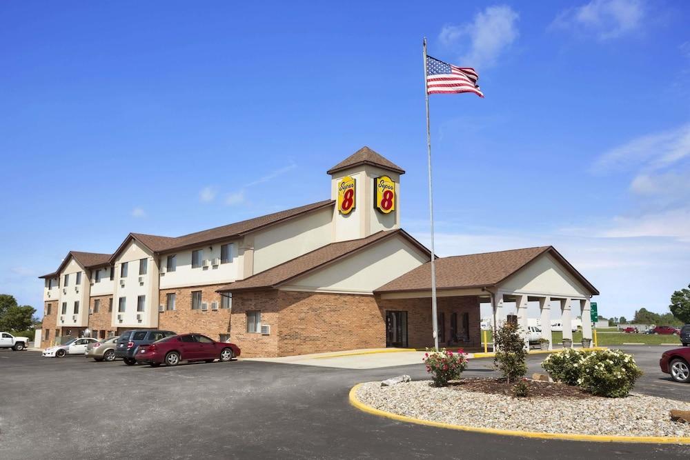 Super 8 by Wyndham Mt. Vernon IL photo 10