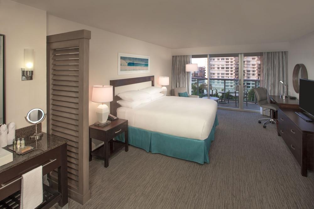 Doubletree Resort by Hilton Hollywood Beach photo 7